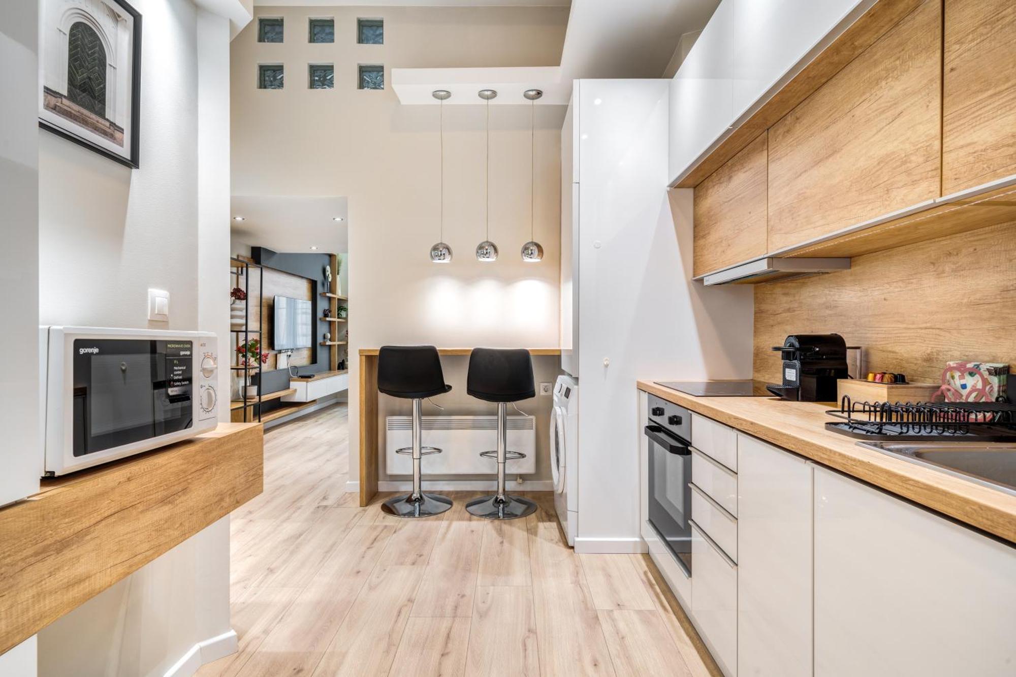 Rakoczi Stylish Entire Apartment Budapest Bagian luar foto