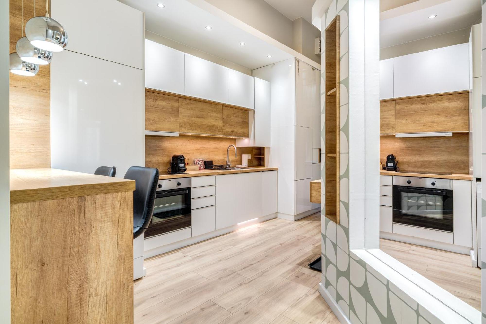Rakoczi Stylish Entire Apartment Budapest Bagian luar foto